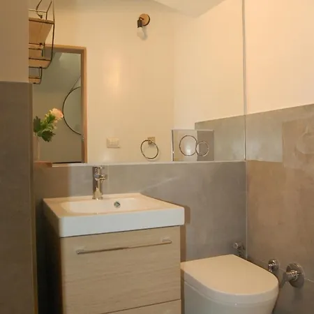 Dimora Ateneo - Nel Centro Della Citta Apartamento