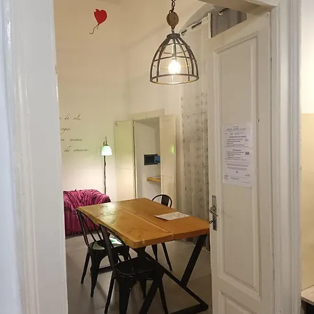 Dimora Ateneo - Nel Centro Della Citta 巴里