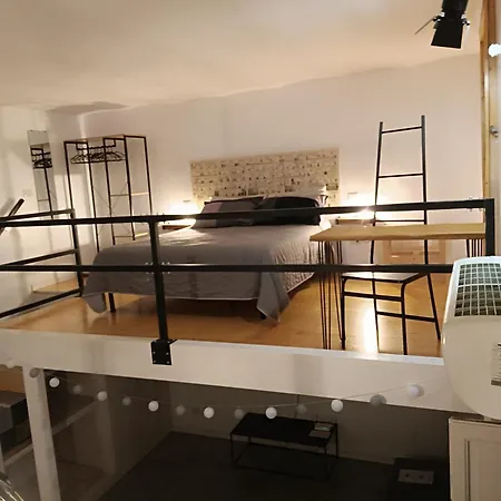 公寓 Dimora Ateneo - Nel Centro Della Citta 巴里