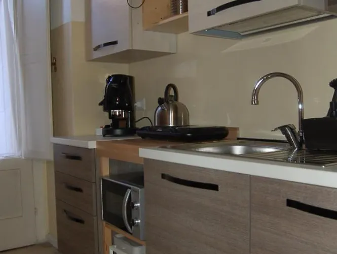 Dimora Ateneo - Nel Centro Della Citta Apartament *